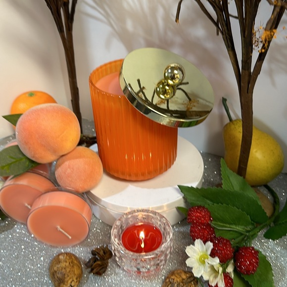 FRUIT JUICES & MUSK, SCENT UNLEASHED LLC, HAND POURED SCENTED CANDLES - Picture 5 of 8